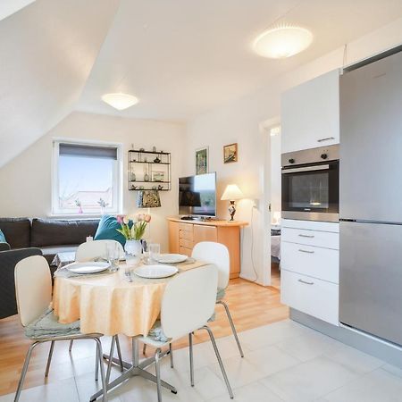 Lovely Top Floor Apart Copenhagen Near Airport, Metro And The Beach Exterior foto