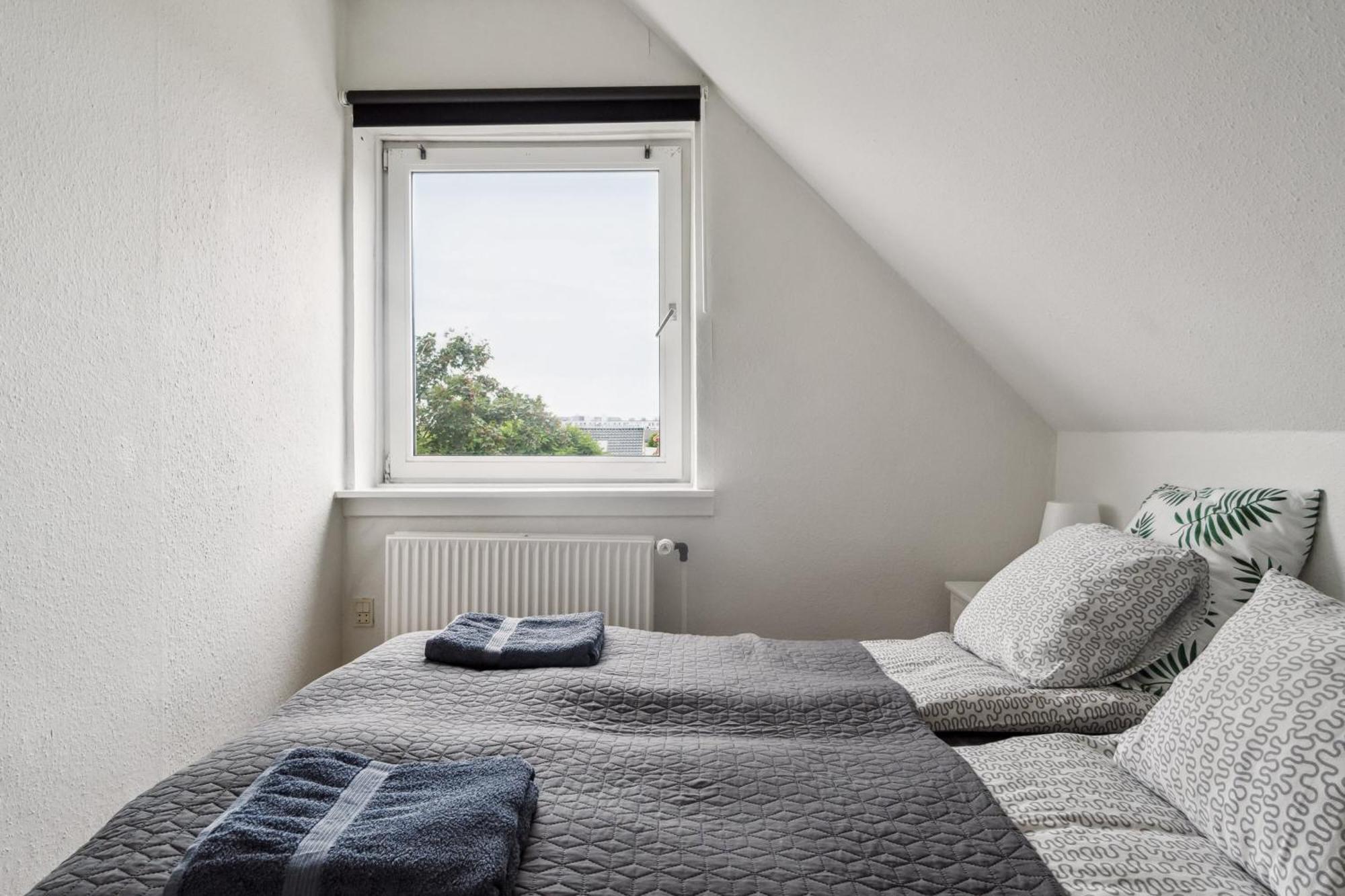 Lovely Top Floor Apart Copenhagen Near Airport, Metro And The Beach Exterior foto
