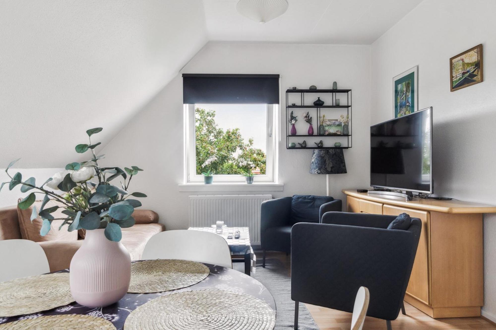 Lovely Top Floor Apart Copenhagen Near Airport, Metro And The Beach Exterior foto