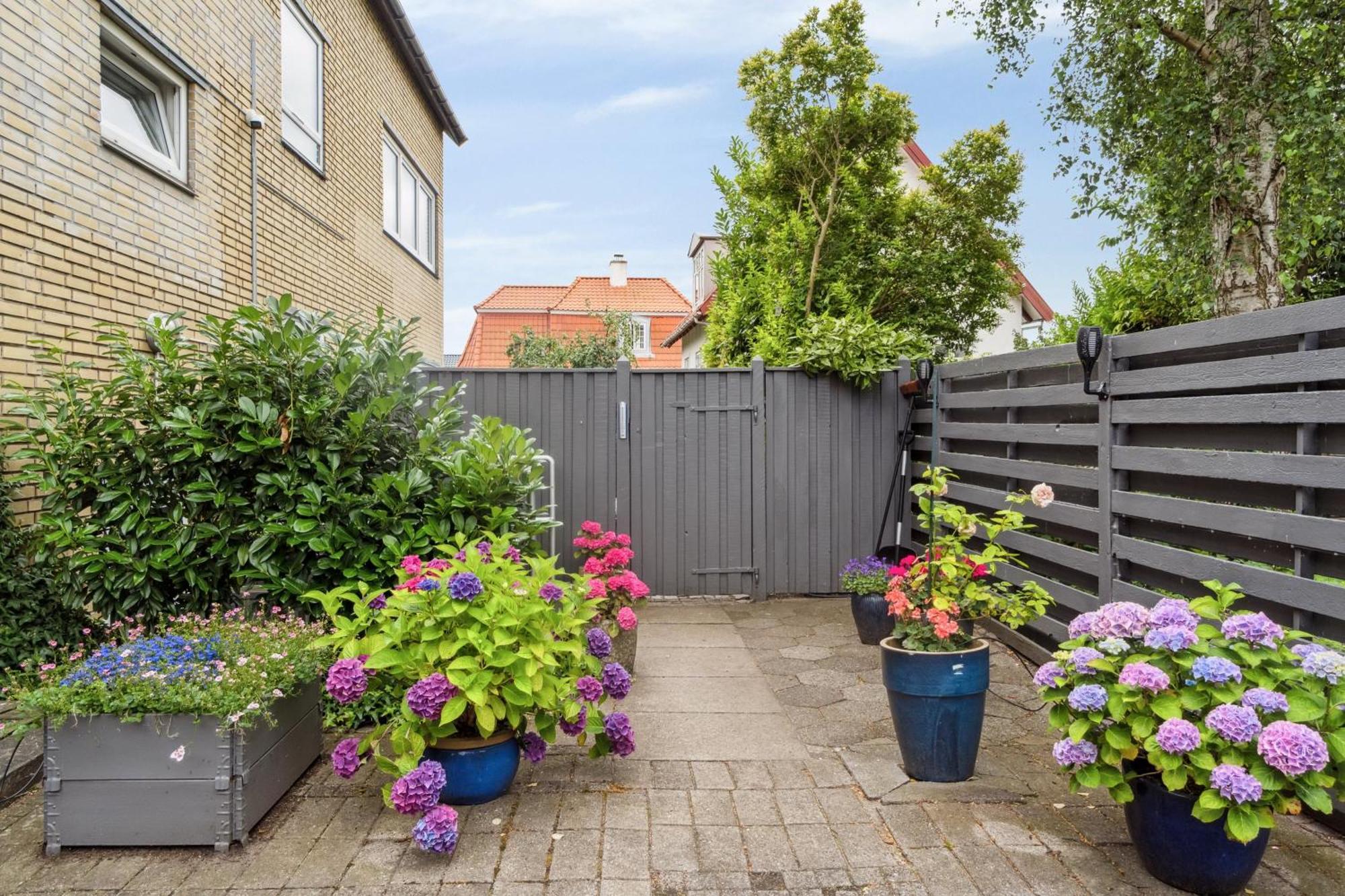 Lovely Top Floor Apart Copenhagen Near Airport, Metro And The Beach Exterior foto