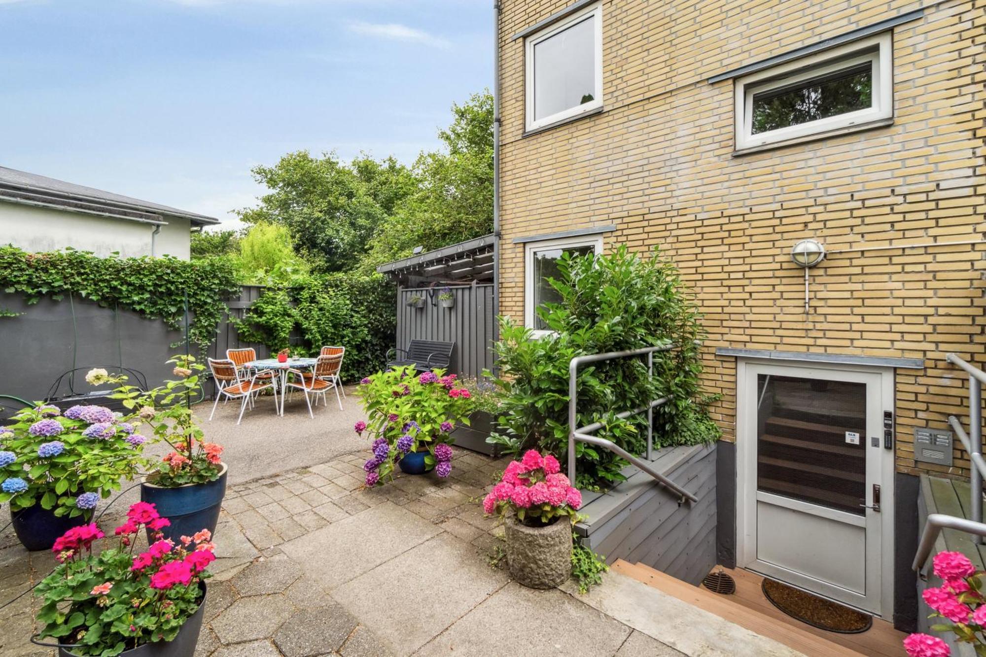 Lovely Top Floor Apart Copenhagen Near Airport, Metro And The Beach Exterior foto